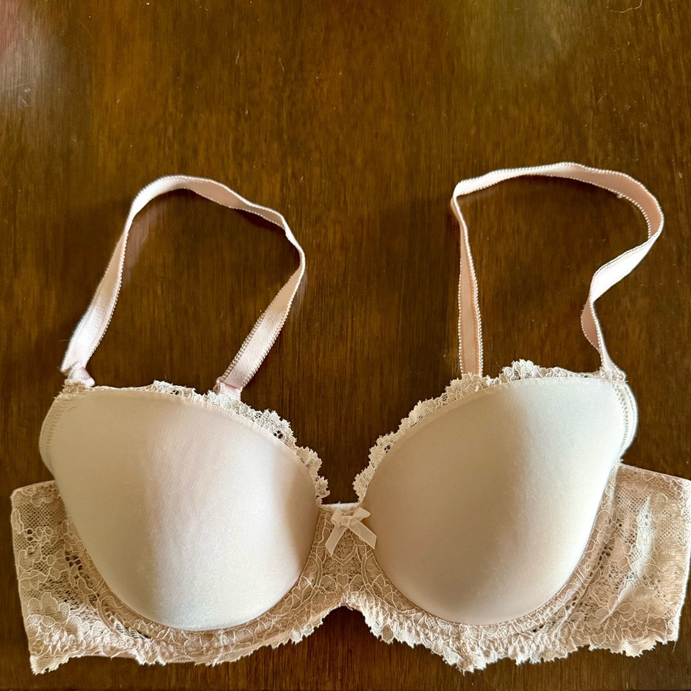 Victoria’s Secret Dream Angels Lace Demi Bra 36C